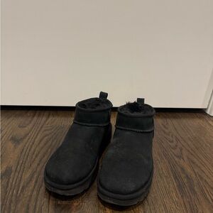 Black Mini Ugg Boots